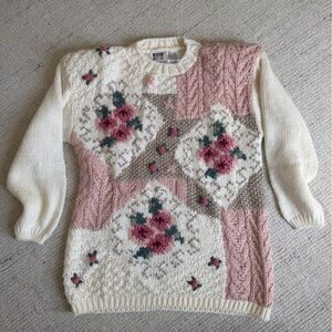 Vintage cottagecore hand knit rosebud sweater
